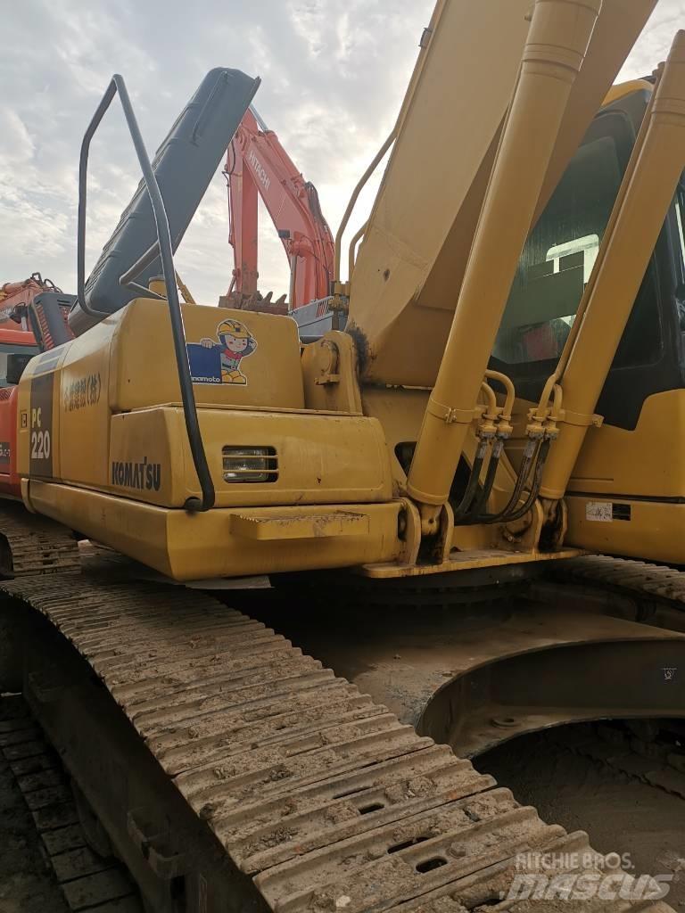 Komatsu PC 220 LC-7 Kāpurķēžu ekskavatori
