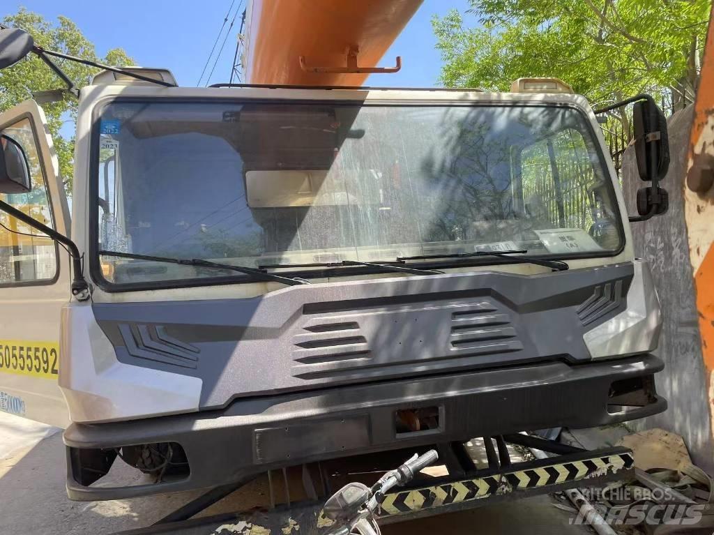 Zoomlion ZTV550 Visurgājēji celtņi