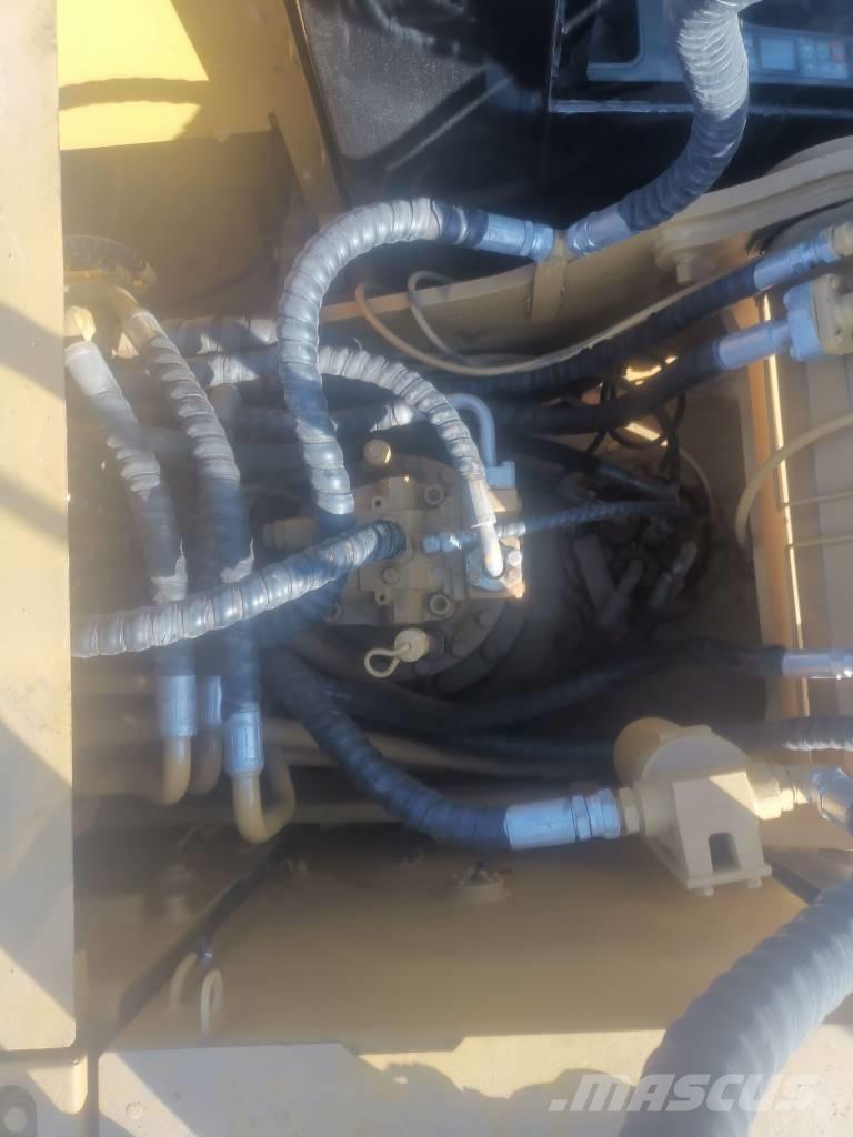 CAT 320 D Kāpurķēžu ekskavatori