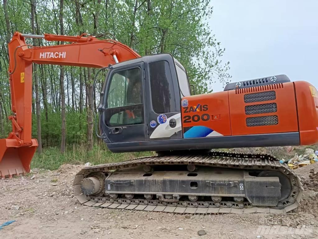 Hitachi ZX200 Kāpurķēžu ekskavatori