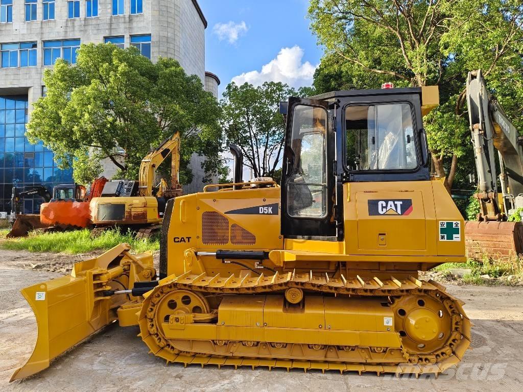 CAT D 5 K Kāpurķēžu buldozeri