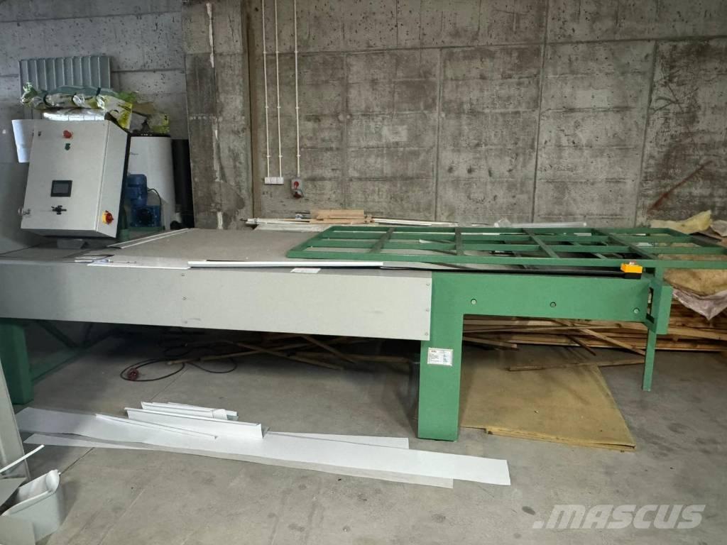 IKAFI T-7 Būvniecība- Citi