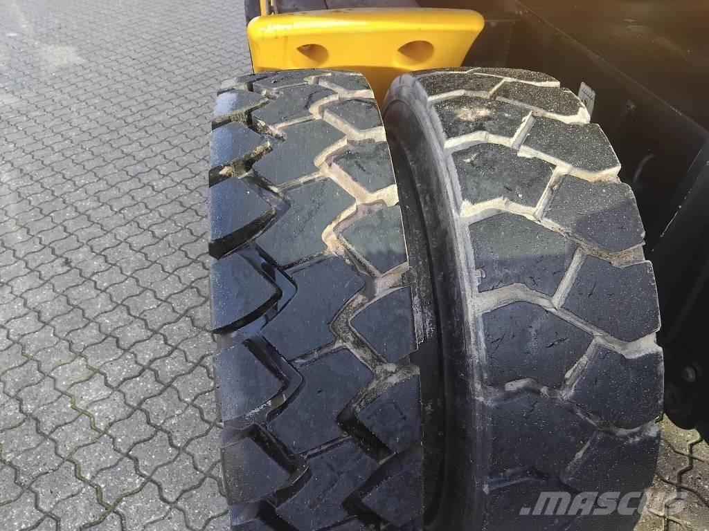 Hydrema MX14 Ekskavatori uz riteņiem