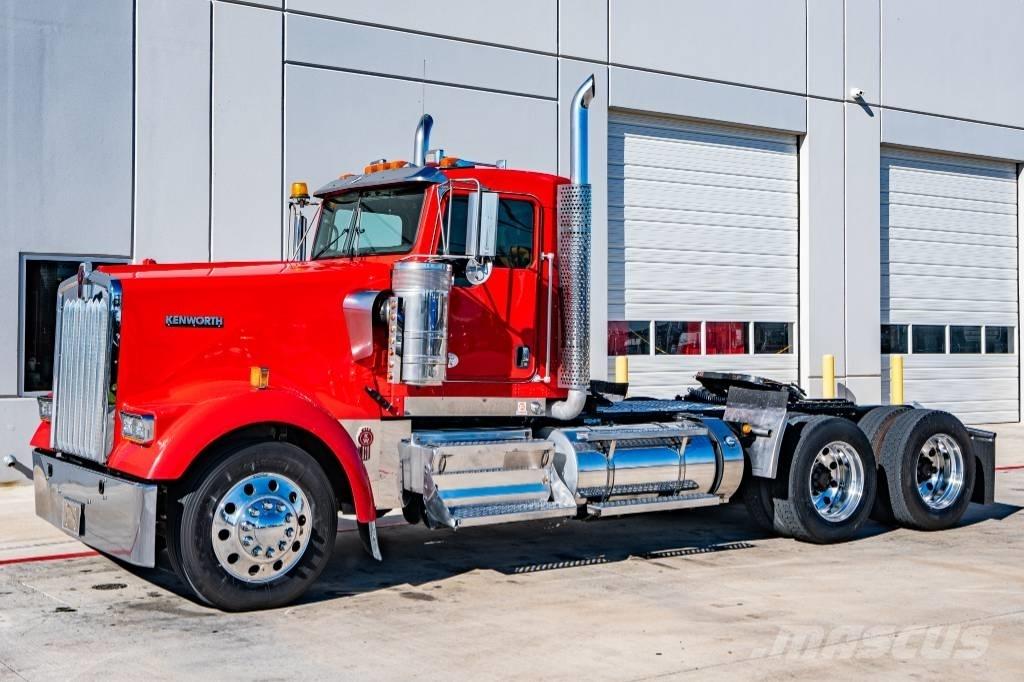 Kenworth W 900 Vilcēji