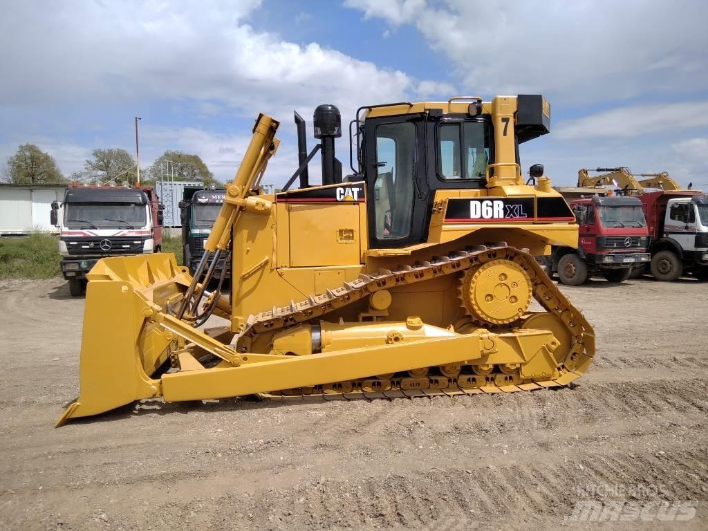 CAT D 6 R XL Buldozeri