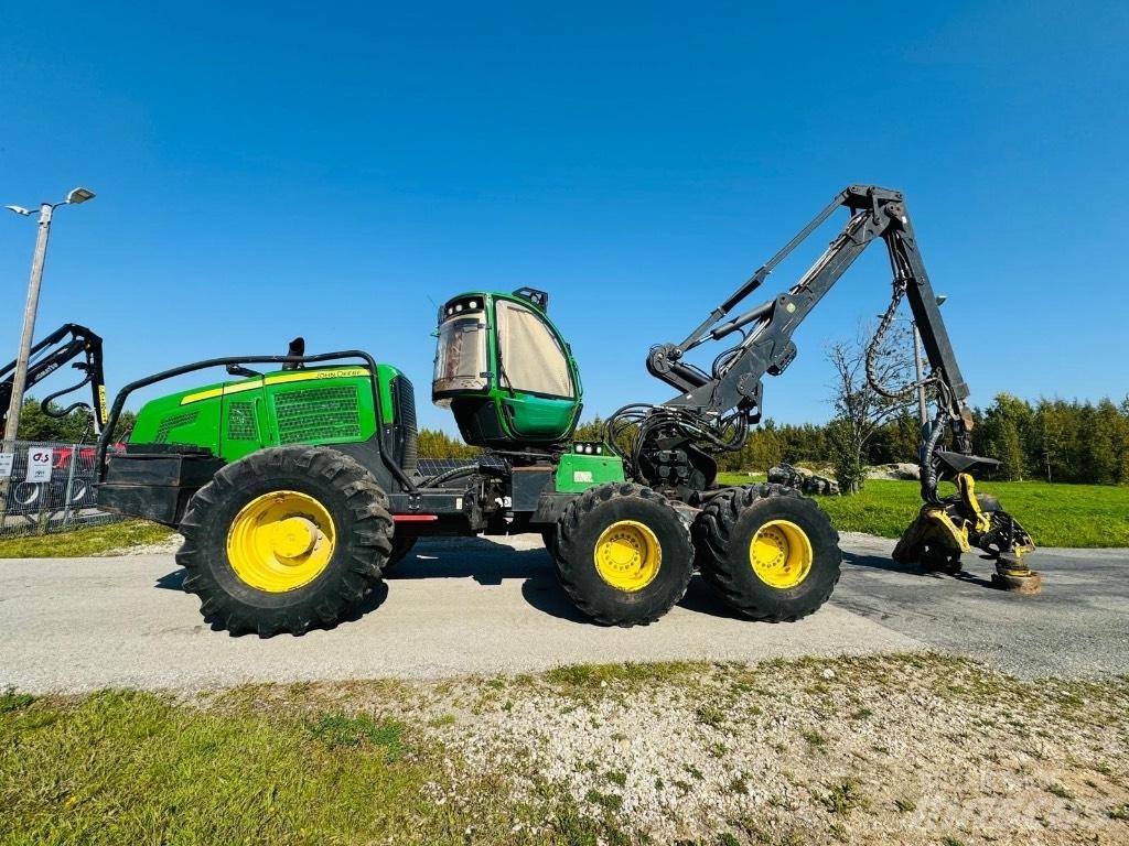 John Deere 1470 E Harvesteri