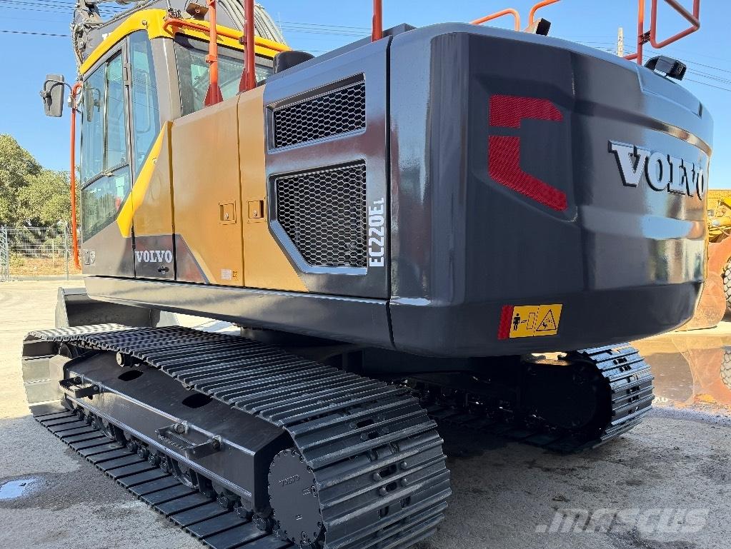 Volvo EC220E Kāpurķēžu ekskavatori