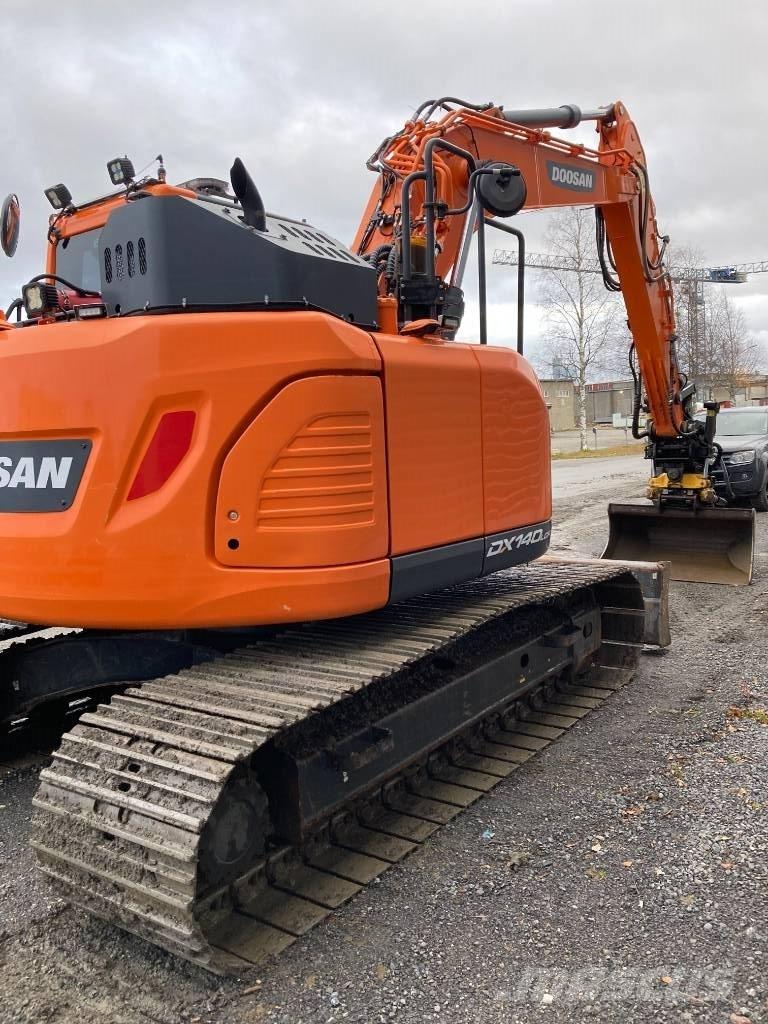 Doosan DX 140 LCR Kāpurķēžu ekskavatori