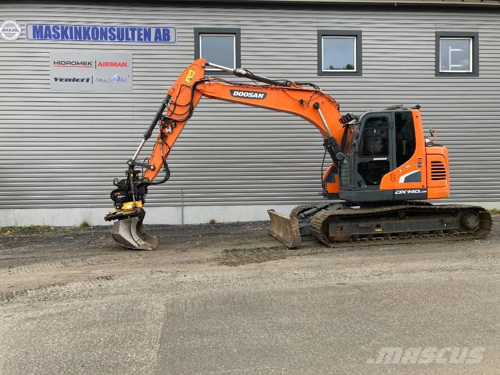 Doosan DX 140 LCR Kāpurķēžu ekskavatori
