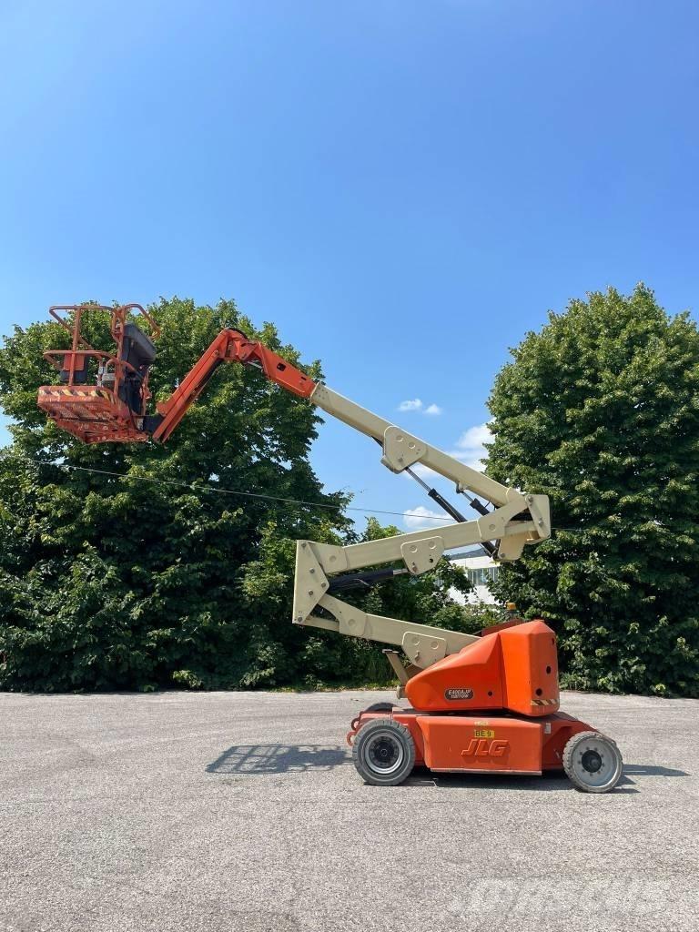 JLG E 400 AJPN Strēles pacēlāji