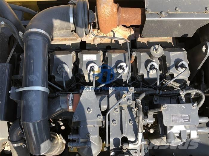 Komatsu PC 450-7 Kāpurķēžu ekskavatori