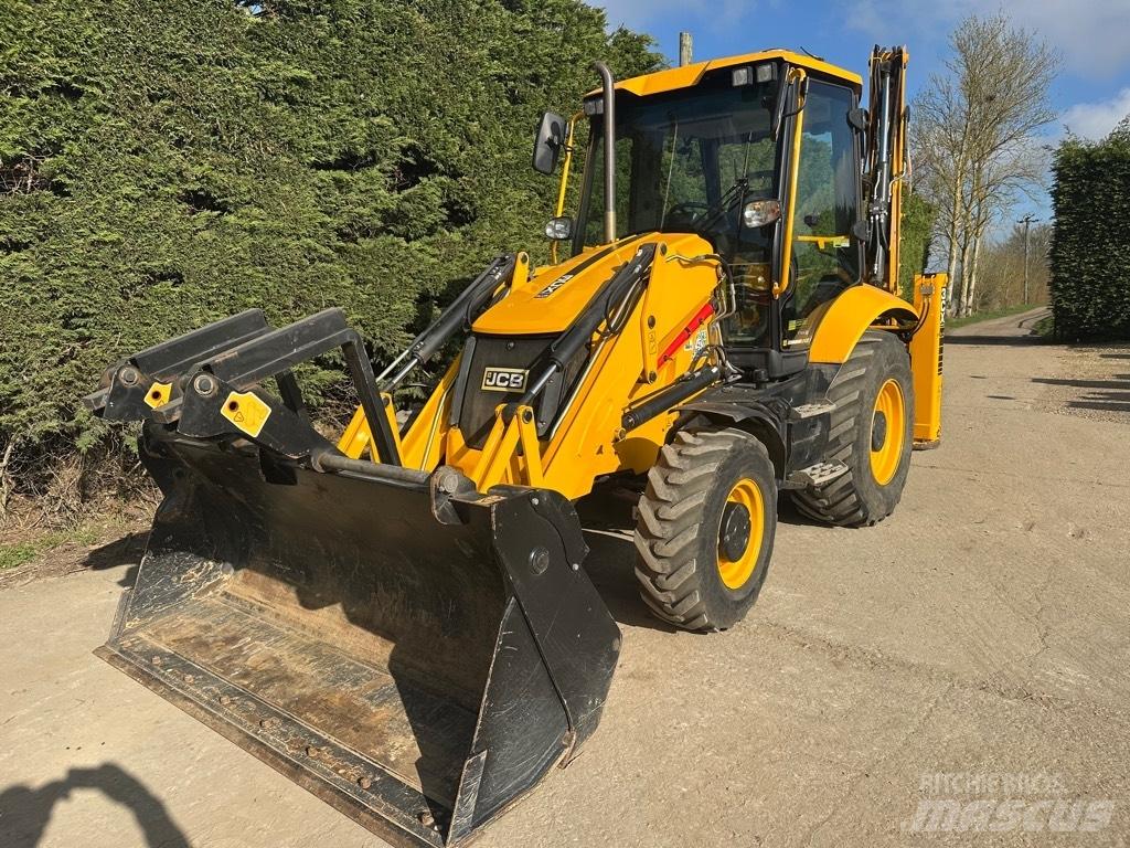 JCB 3 CX Ekskavatori-iekrāvēji