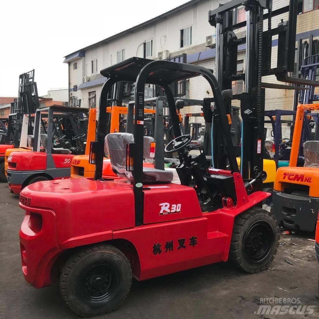 Hangzhou A30 Tehnika ar dīzeļa dzinēju