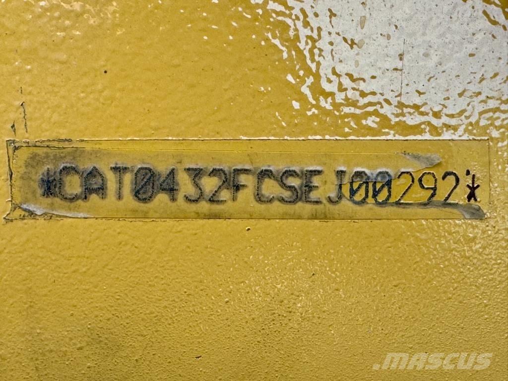 CAT 432 F Ekskavatori-iekrāvēji