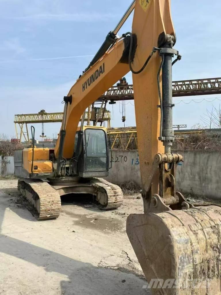 Hyundai 215VS Kāpurķēžu ekskavatori