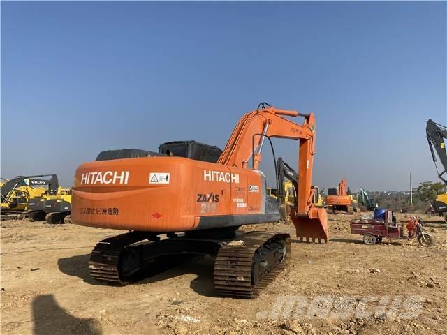 Hitachi ZX210 Kāpurķēžu ekskavatori