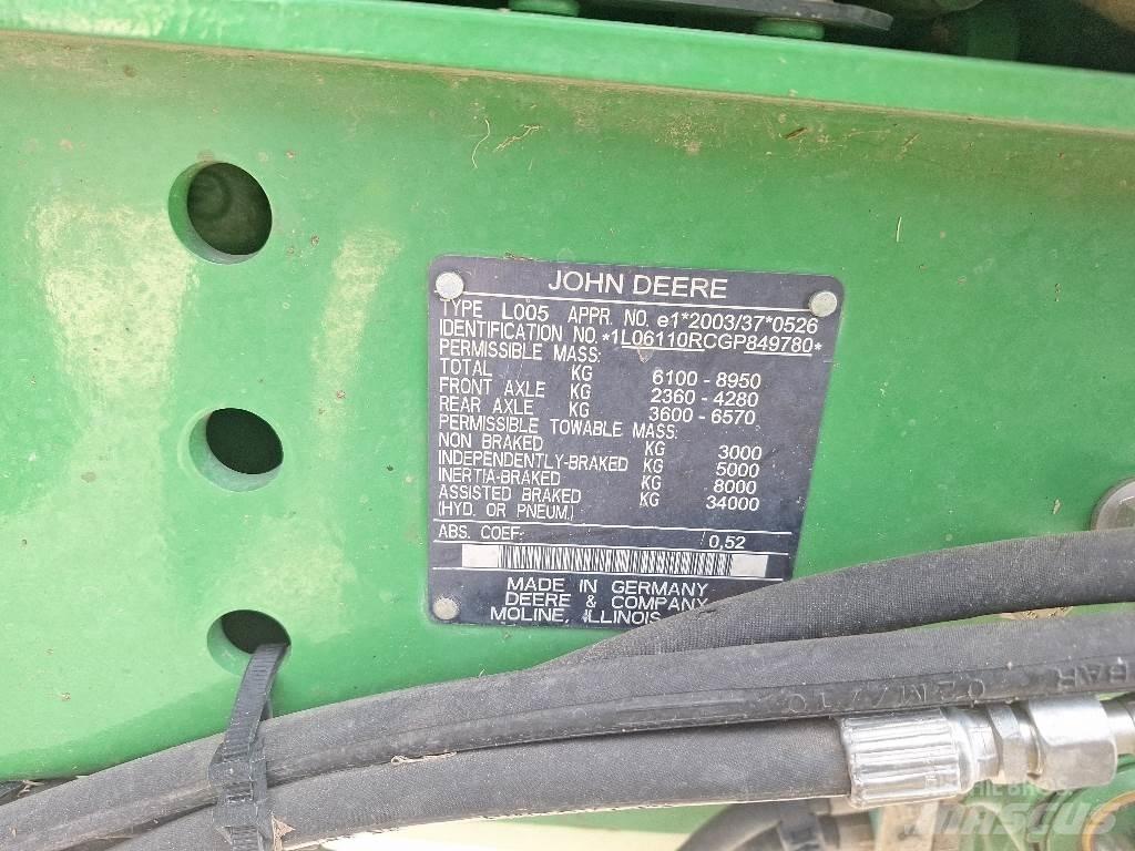 John Deere 6110R Traktori