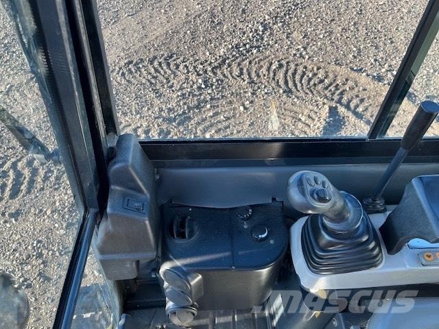 Komatsu PC16R HS Mini ekskavatori < 7 t