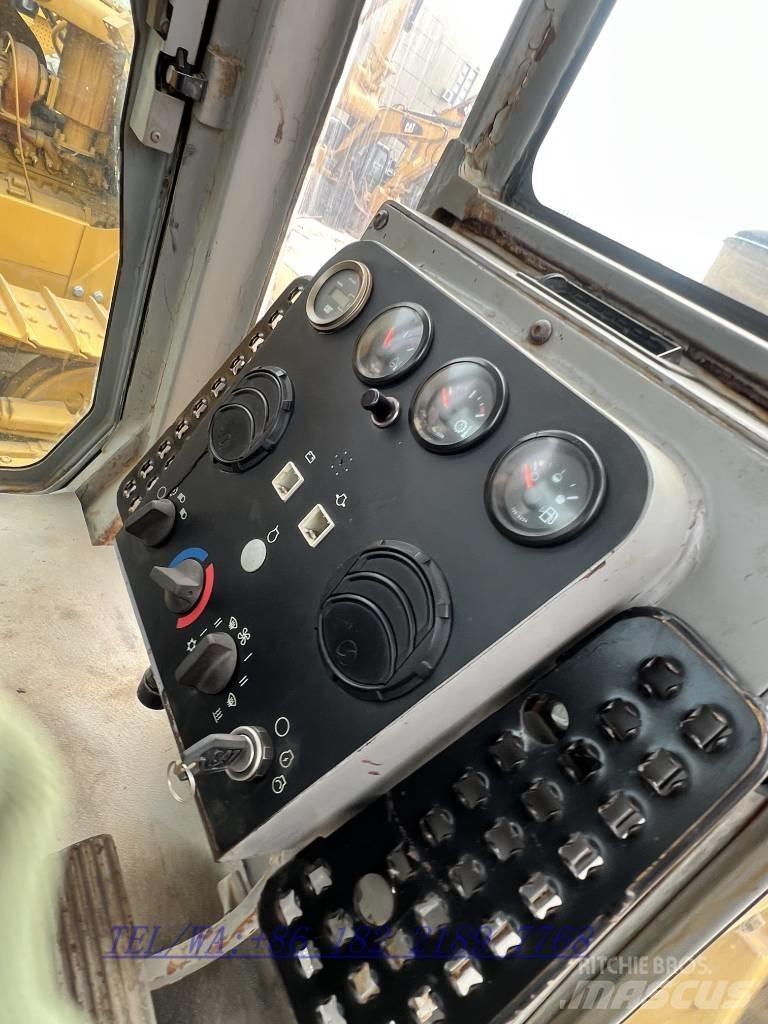 CAT D6G Kāpurķēžu buldozeri