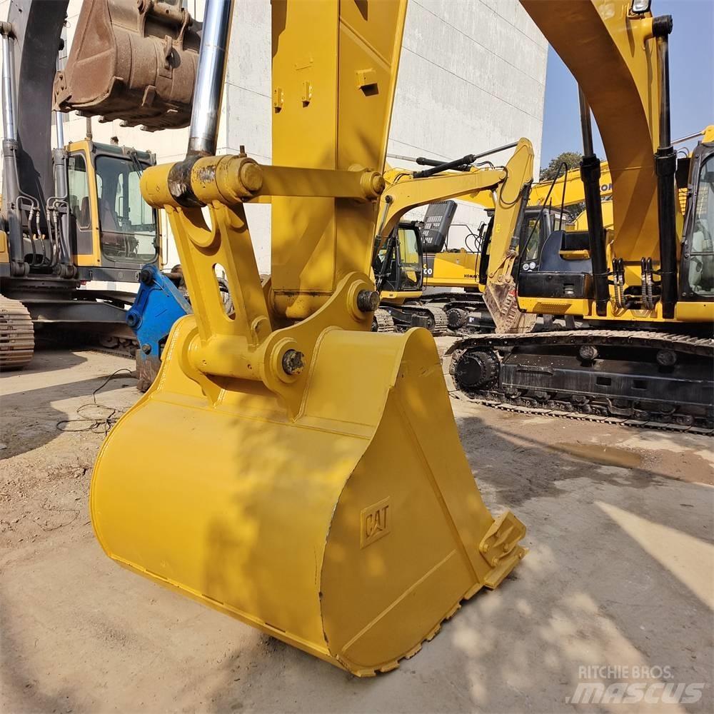 CAT 329 D Kāpurķēžu ekskavatori