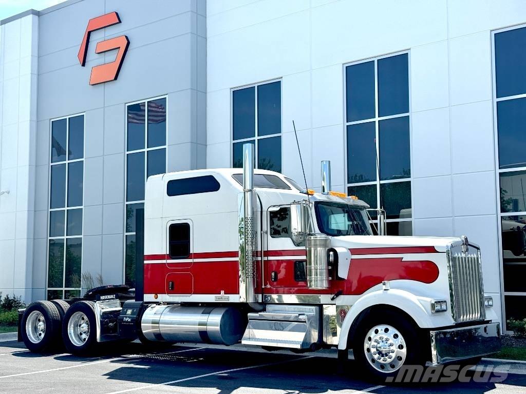 Kenworth W 900 Vilcēji
