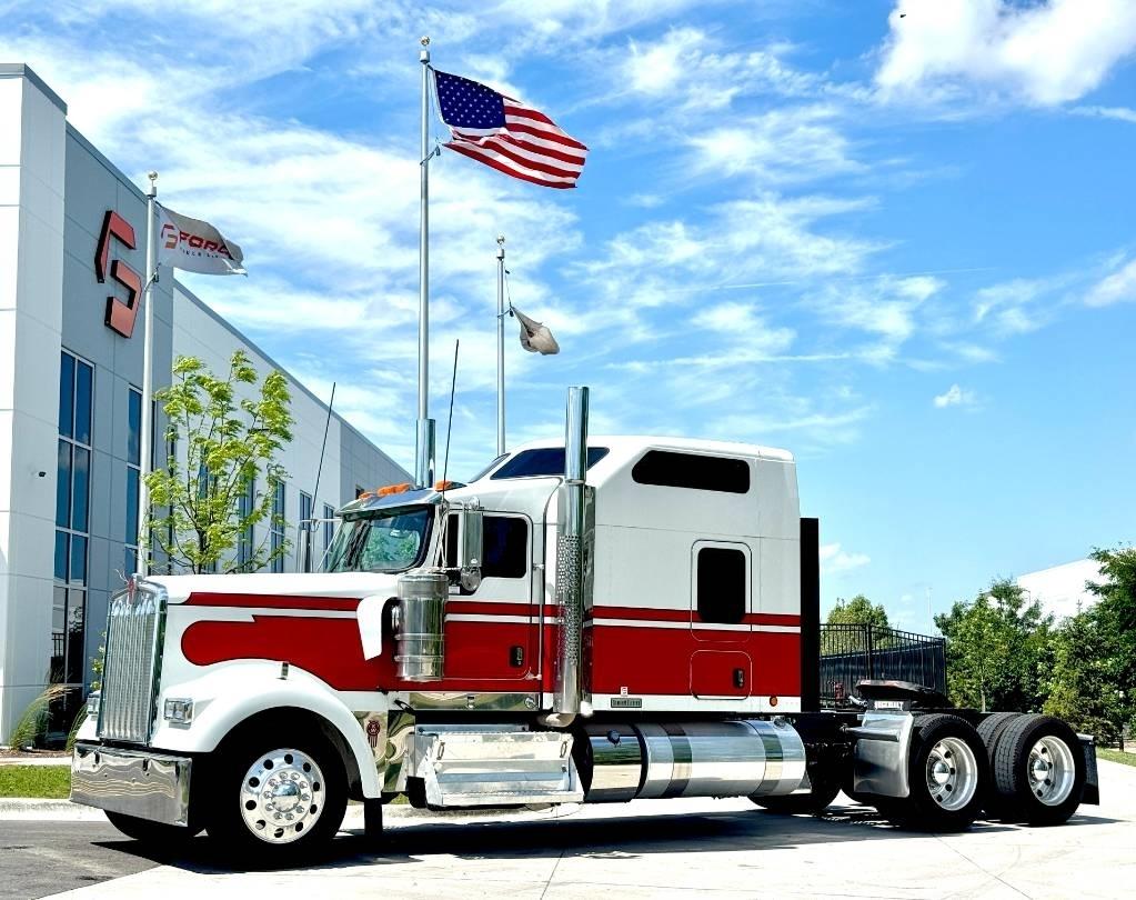 Kenworth W 900 Vilcēji
