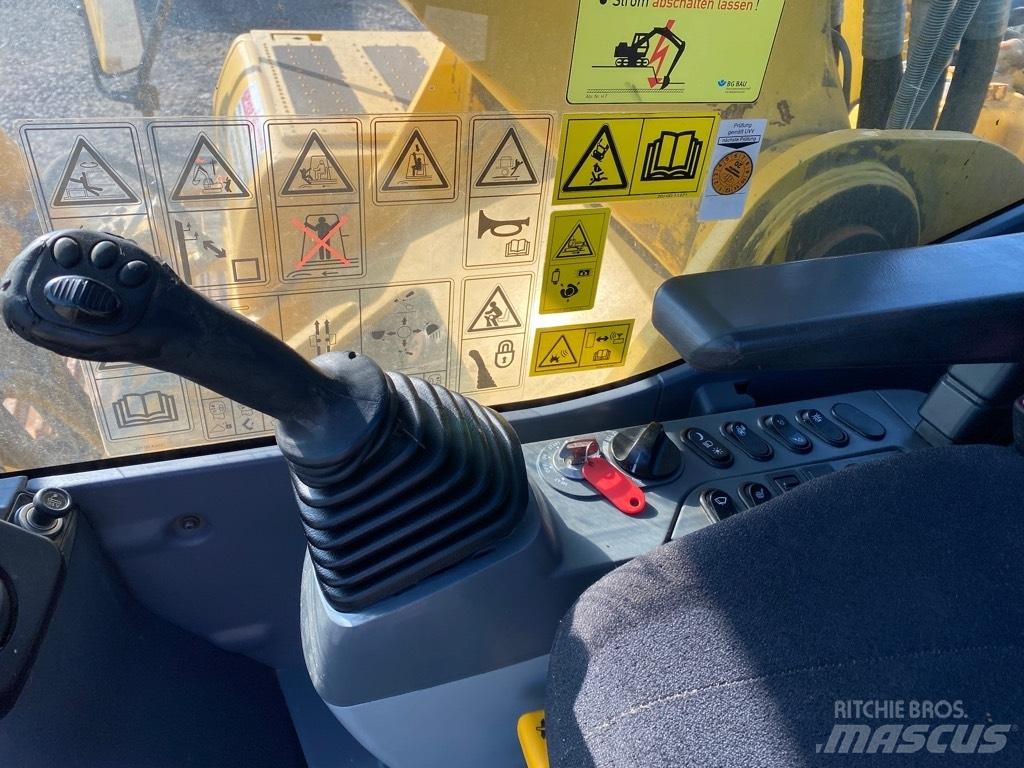 Komatsu PC350LC-8 Kāpurķēžu ekskavatori