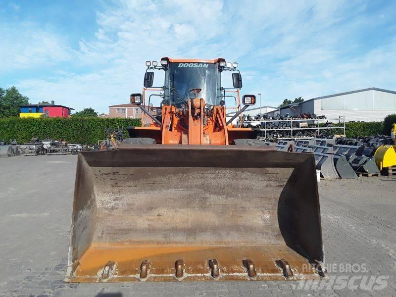 Develon DL350-5 Iekrāvēji uz riteņiem