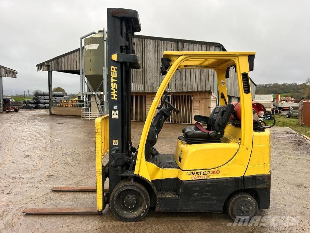 Hyster S 30 FT LPG tehnika