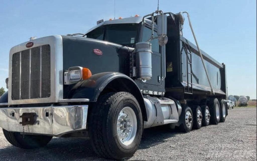 Peterbilt 367 Pašizgāzējs