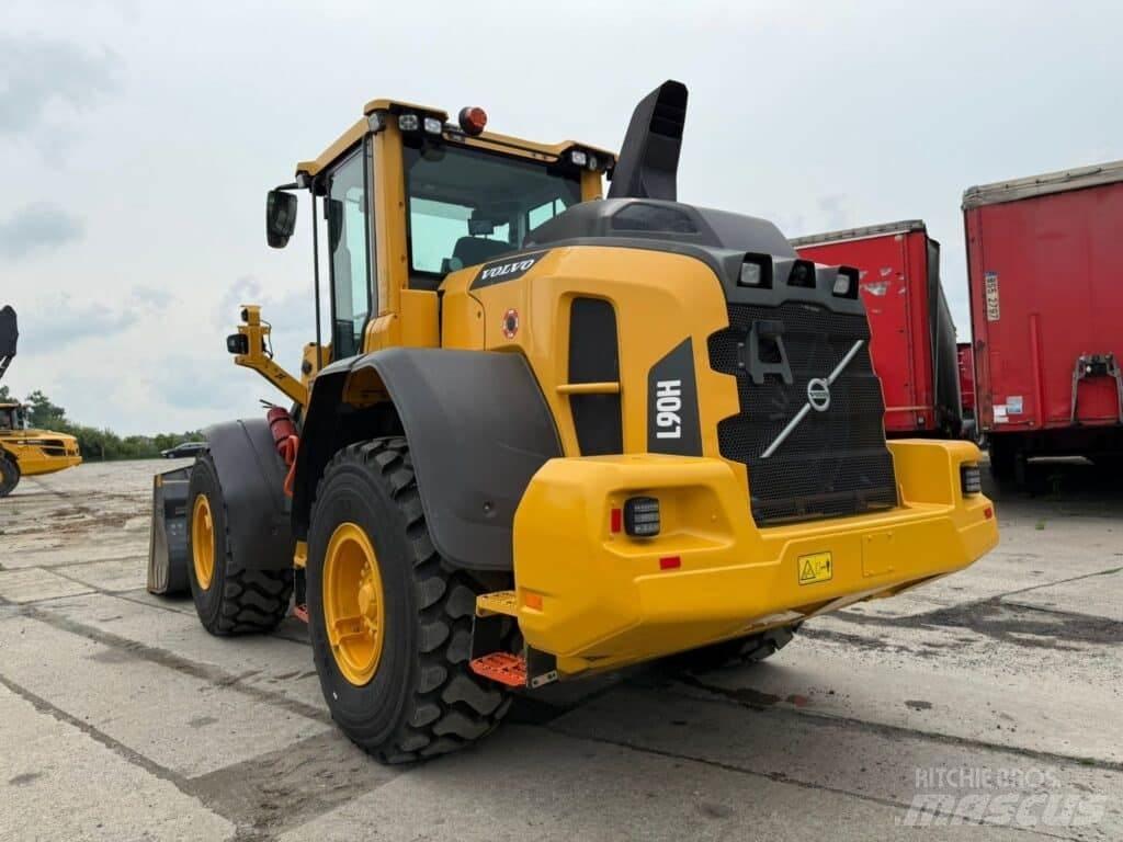 Volvo L90H Iekrāvēji uz riteņiem