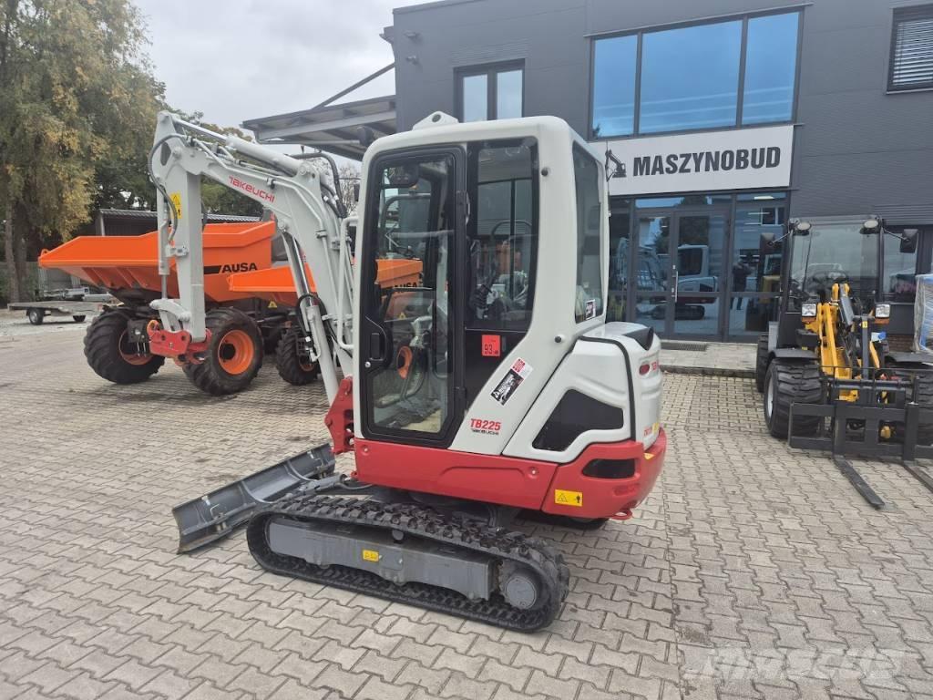 Takeuchi TB225 V0B Mini ekskavatori < 7 t