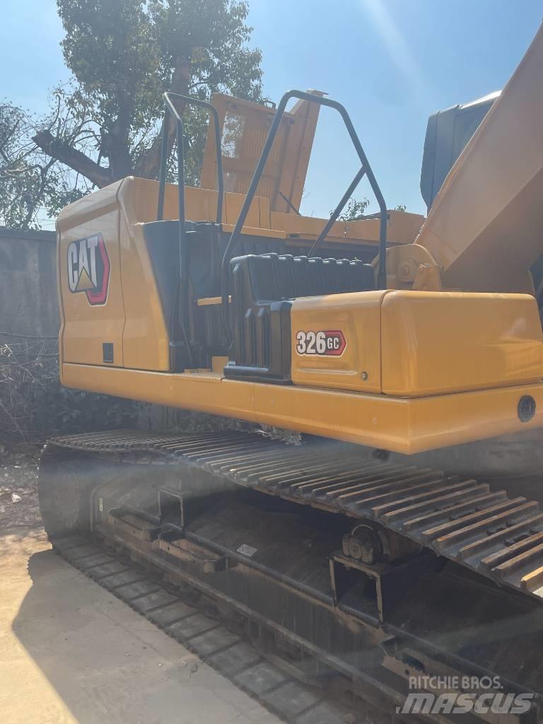 CAT 326 GC Kāpurķēžu ekskavatori