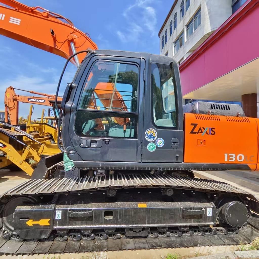 Hitachi ZX 130 LC Kāpurķēžu ekskavatori