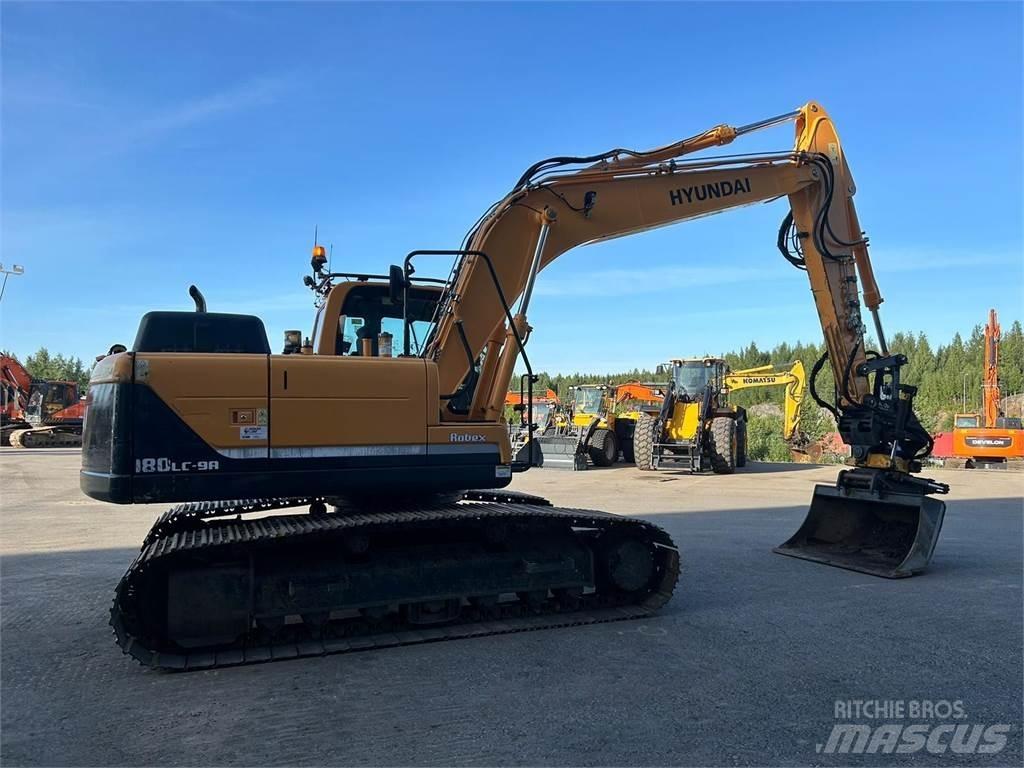 Hyundai R180LC-9A Kāpurķēžu ekskavatori