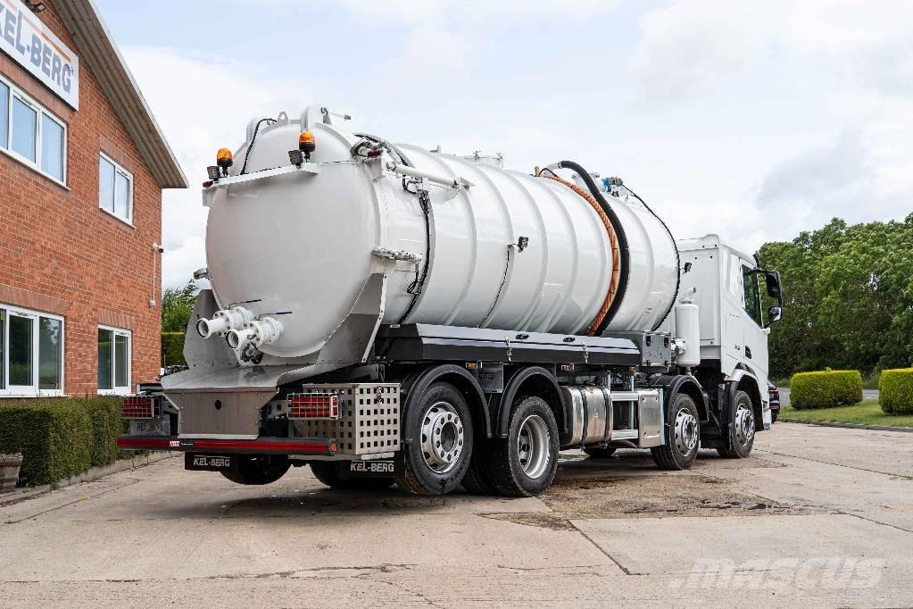 DAF XD 450 FAX 8x2 Autocisterna