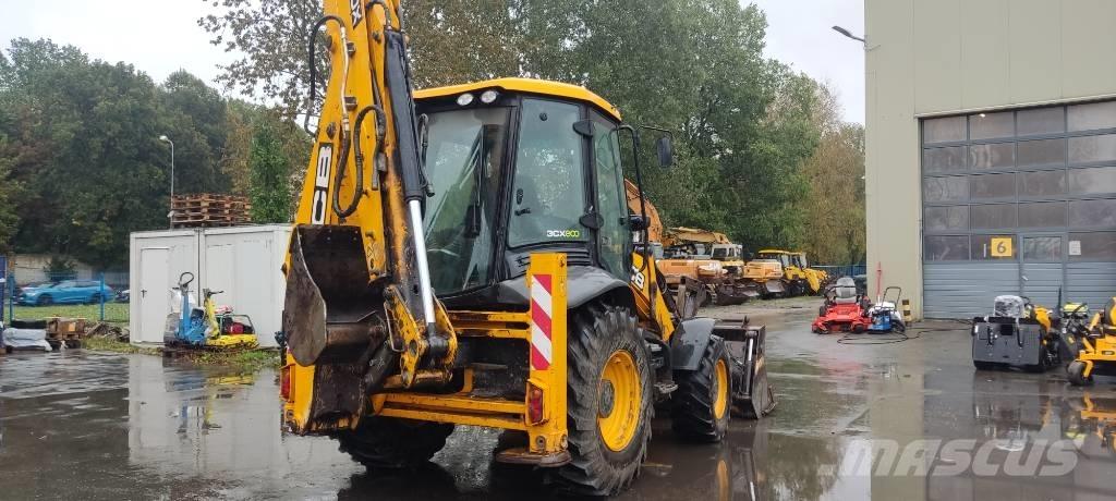 JCB 3 CX Ekskavatori-iekrāvēji