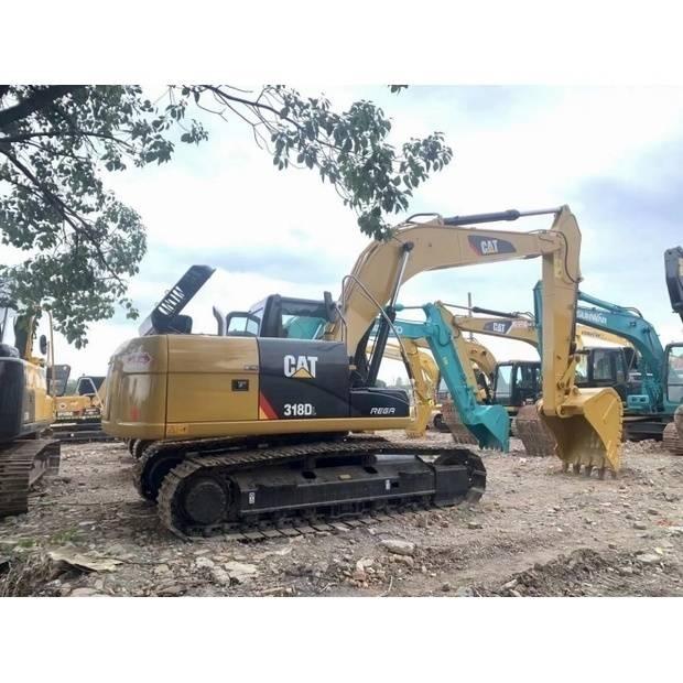 CAT 318d2 Kāpurķēžu ekskavatori