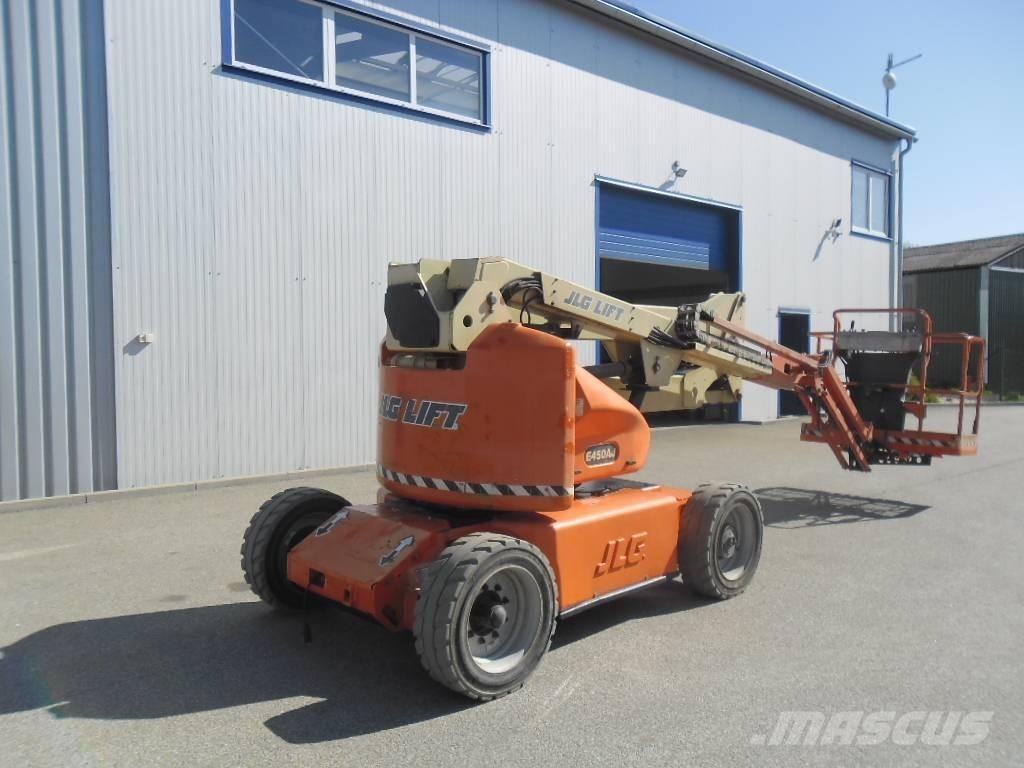 JLG E 450 AJ Strēles pacēlāji