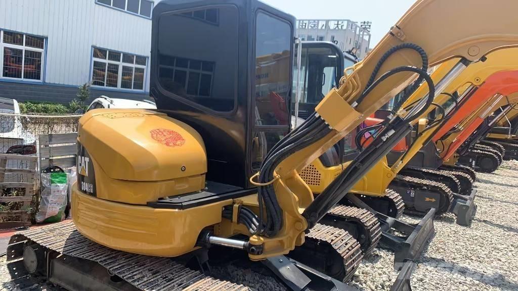 CAT 304 CR Mini ekskavatori < 7 t
