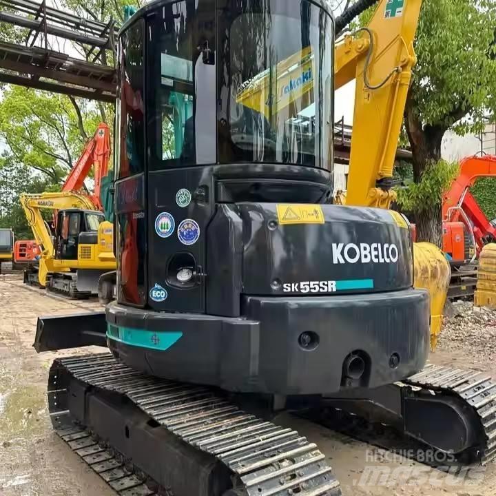 Kobelco SK55 Kāpurķēžu ekskavatori