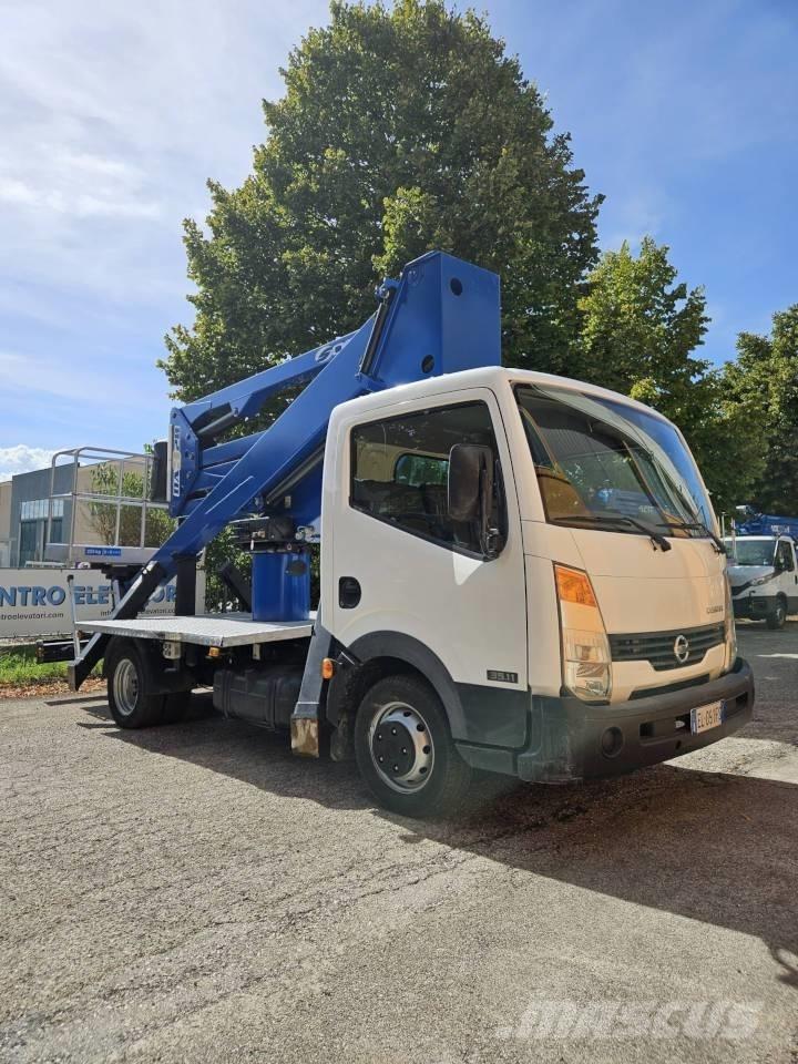 Socage DA 320 Pacēlāji uz automašīnas bāzes