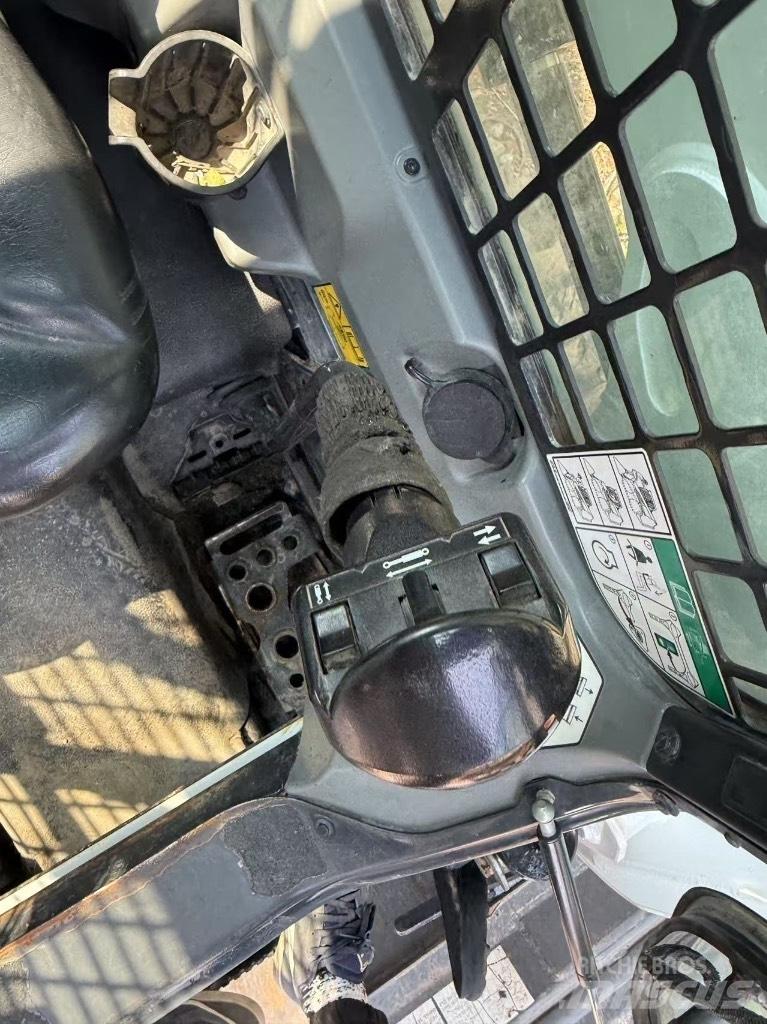 Bobcat S 550 Lietoti riteņu kompaktiekrāvēji