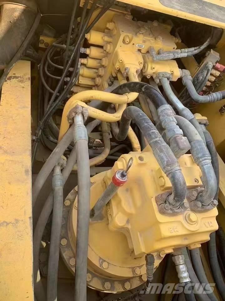 Komatsu PC 360 Kāpurķēžu ekskavatori