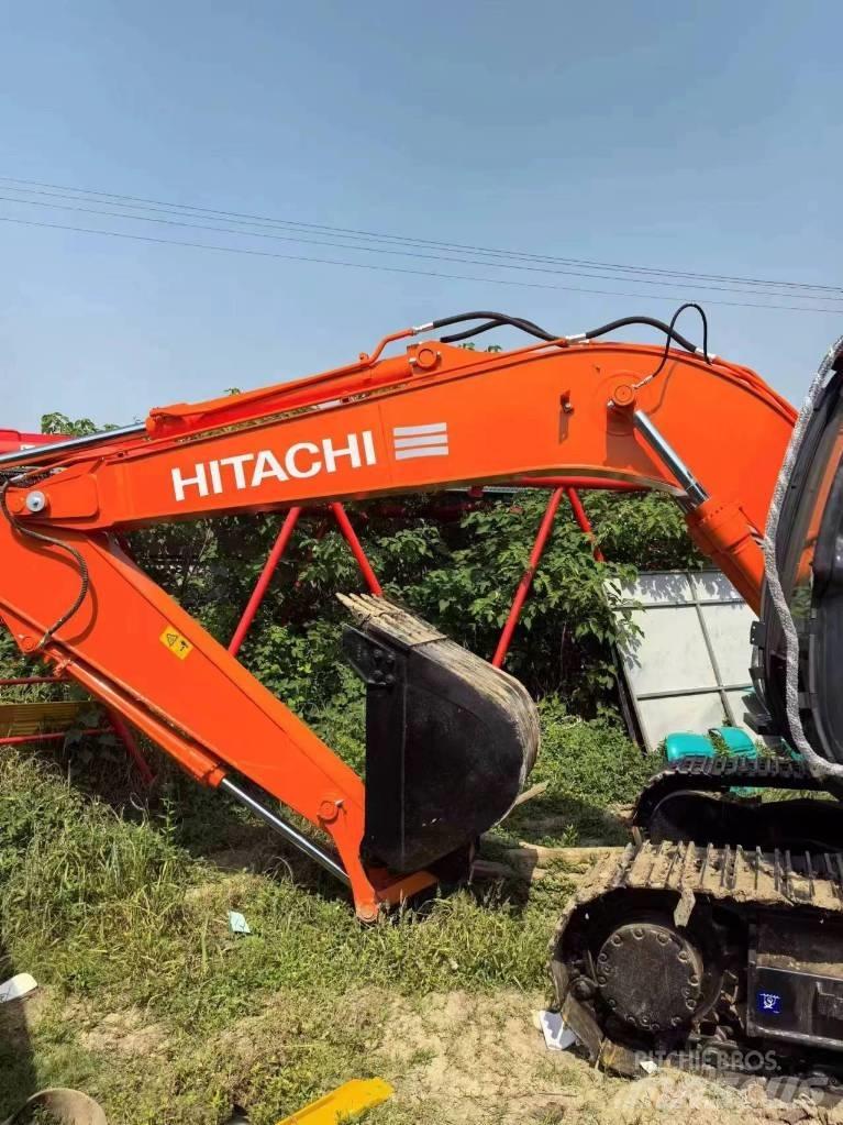 Hitachi ZX 120 Kāpurķēžu ekskavatori