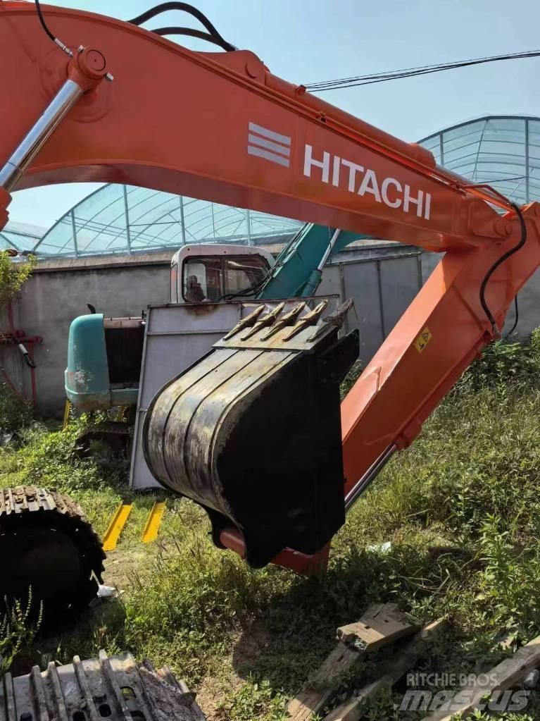 Hitachi ZX 120 Kāpurķēžu ekskavatori