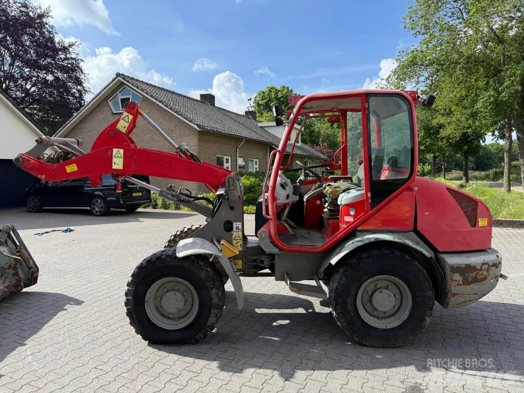 Komatsu WA70-5 Iekrāvēji uz riteņiem