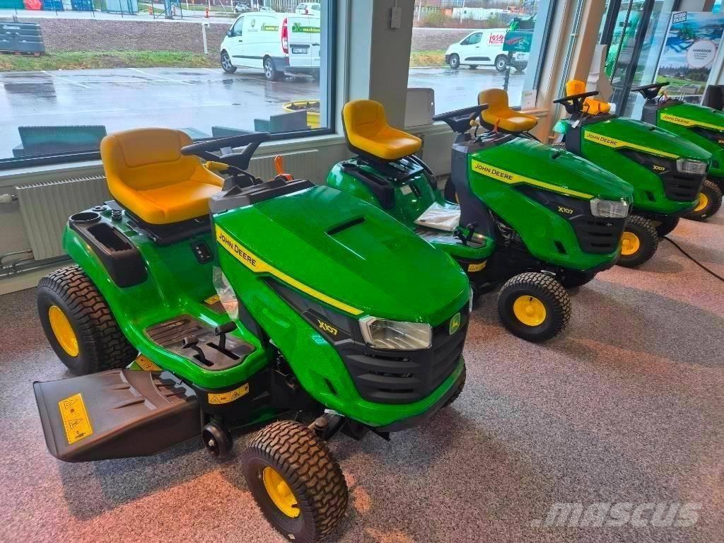 John Deere 107 R Mauriņa traktors
