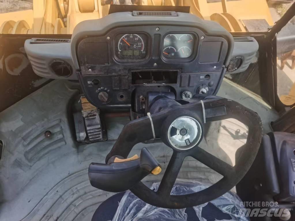 CAT 980 G Iekrāvēji uz riteņiem