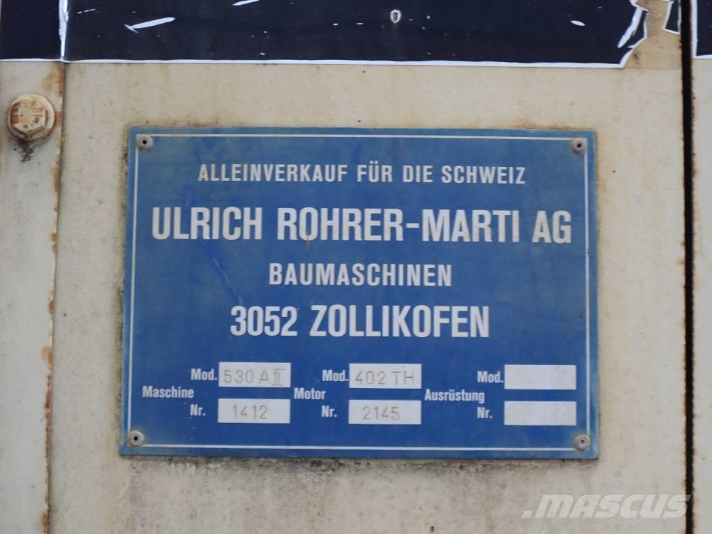 International 530 A Iekrāvēji uz riteņiem